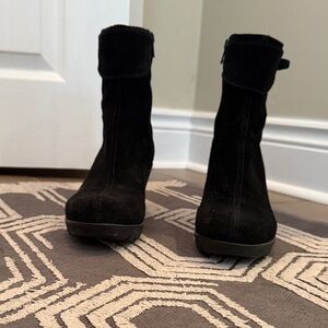 La CANADIENNE Suede Black Wedge Ankle Boots